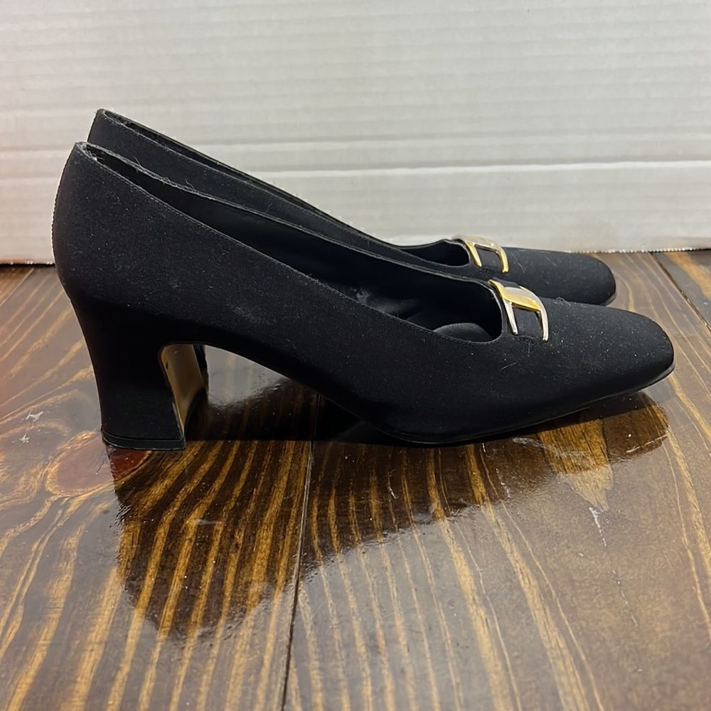 Proxy Heels  - Picture 3 of 7
